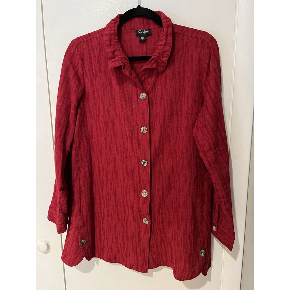 Toofan Womens Size Medium Textured Red Top Blouse Button Up Shirt‎